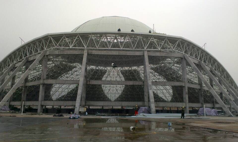 日喀则温泉馆网架工程